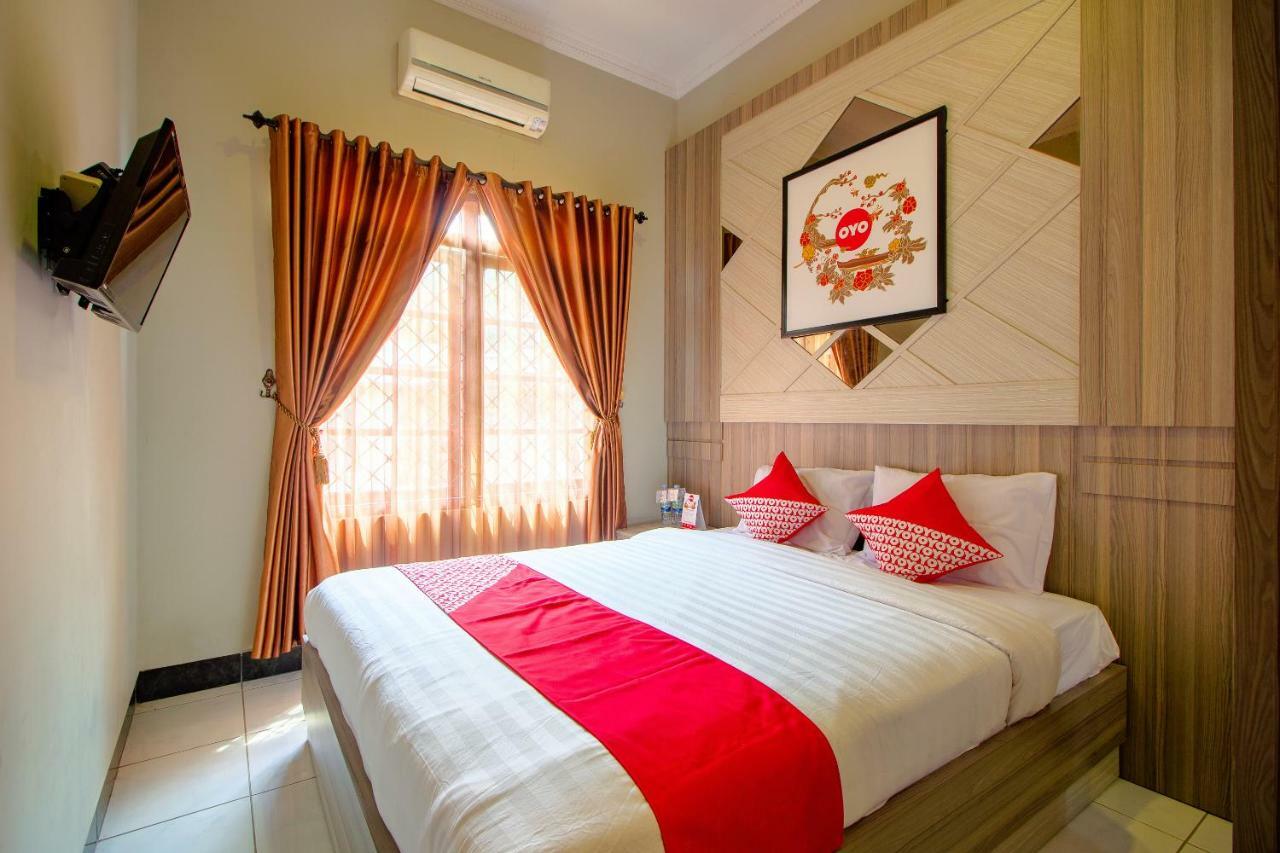 Oyo 1195 The Doctor'S Guest House Syariah Kejayan Dış mekan fotoğraf