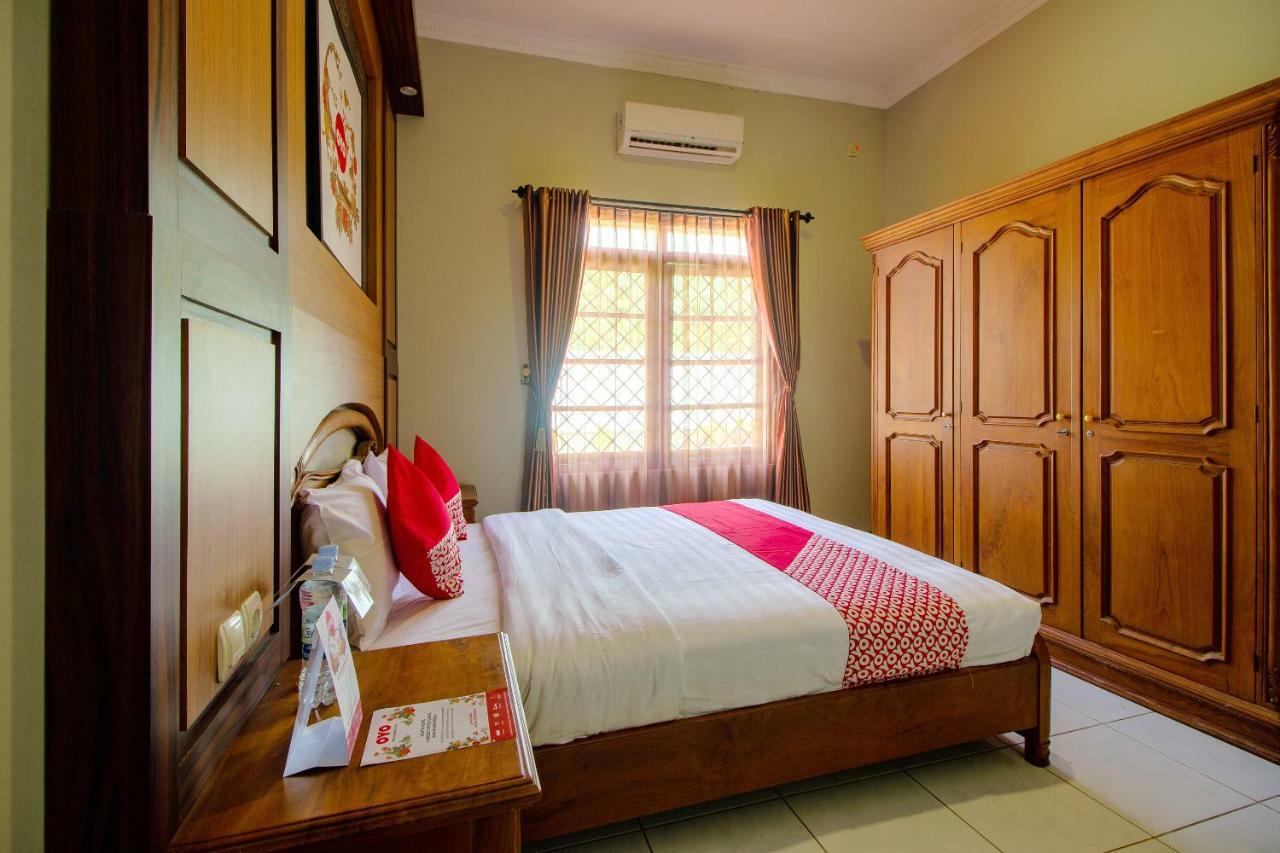 Oyo 1195 The Doctor'S Guest House Syariah Kejayan Dış mekan fotoğraf