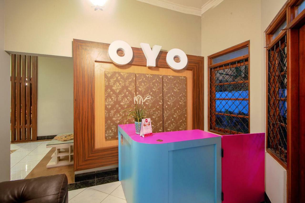 Oyo 1195 The Doctor'S Guest House Syariah Kejayan Dış mekan fotoğraf