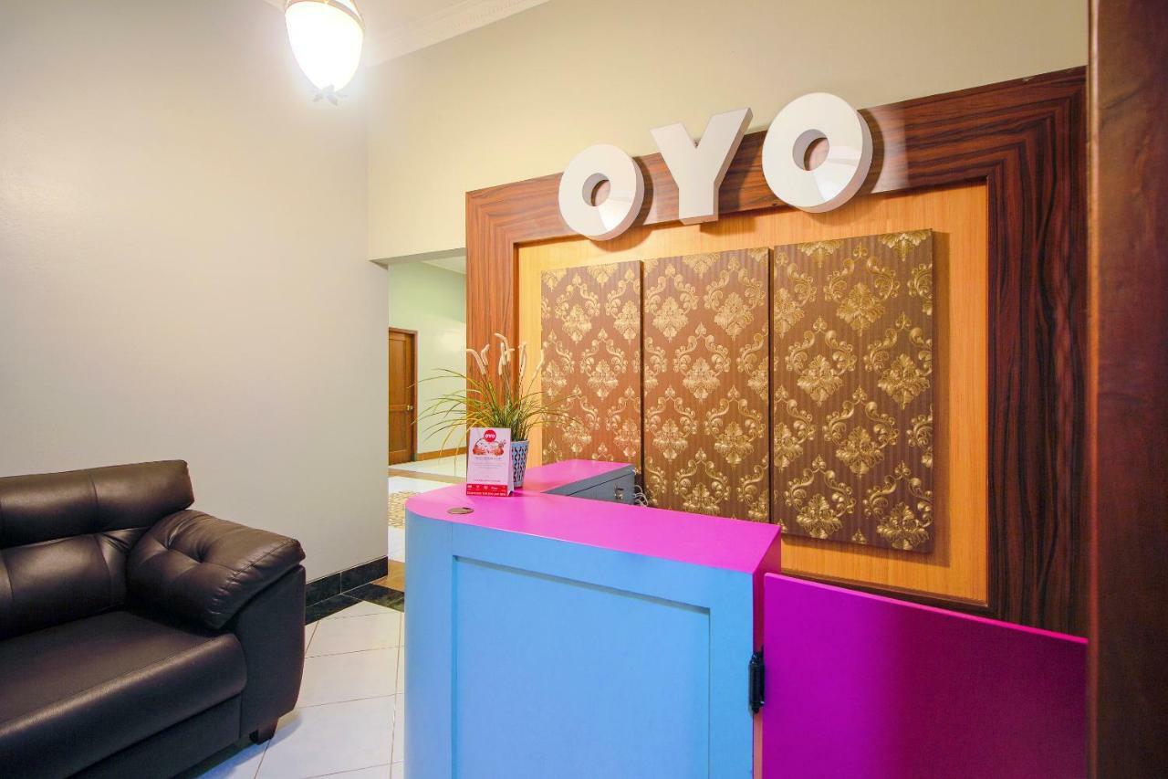 Oyo 1195 The Doctor'S Guest House Syariah Kejayan Dış mekan fotoğraf