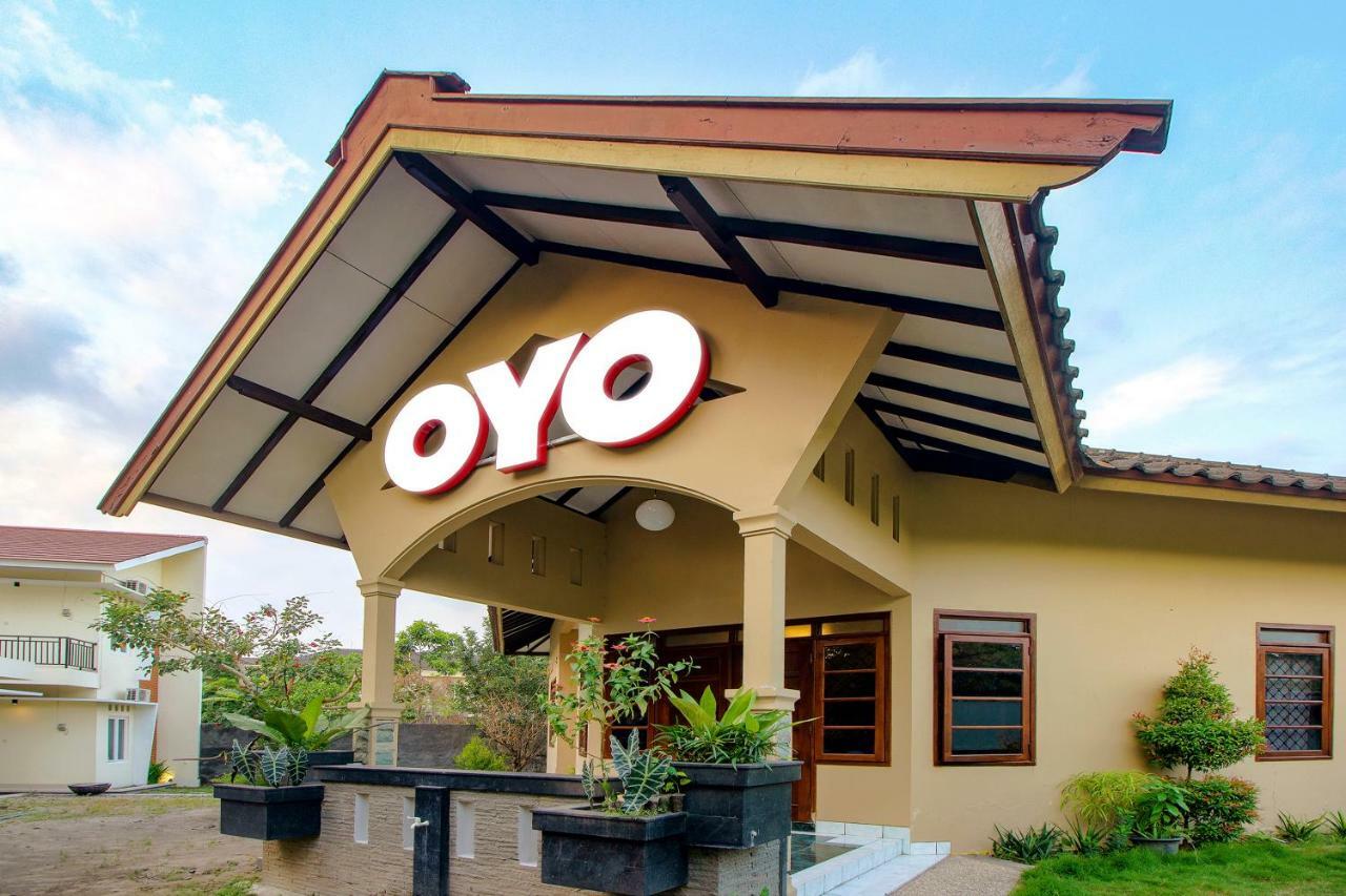 Oyo 1195 The Doctor'S Guest House Syariah Kejayan Dış mekan fotoğraf